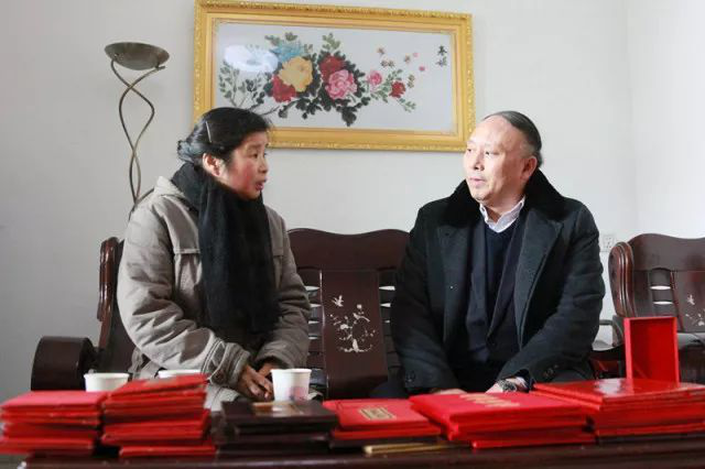 向他致敬！倒在扶貧攻堅(jiān)一線的工會(huì)好干部胡學(xué)發(fā)