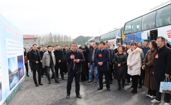 景德鎮(zhèn)長運 旅游發(fā)展公司圓滿完成浮梁縣“兩會”代表、委員視察運輸服務(wù)任務(wù)