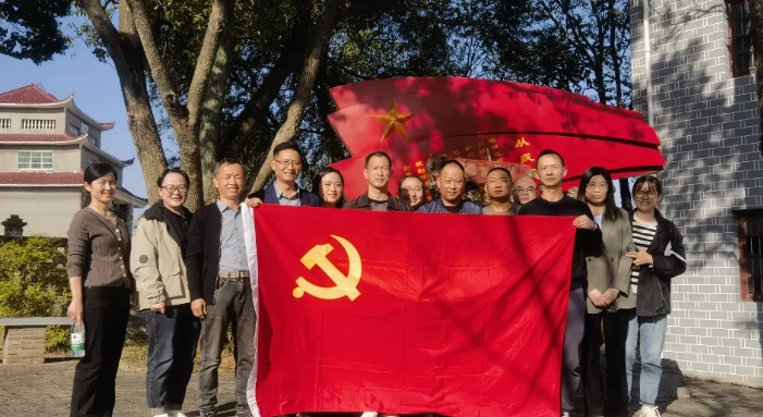 黨建 || 九江長(zhǎng)運(yùn)：星子公司開(kāi)展主題黨日活動(dòng)