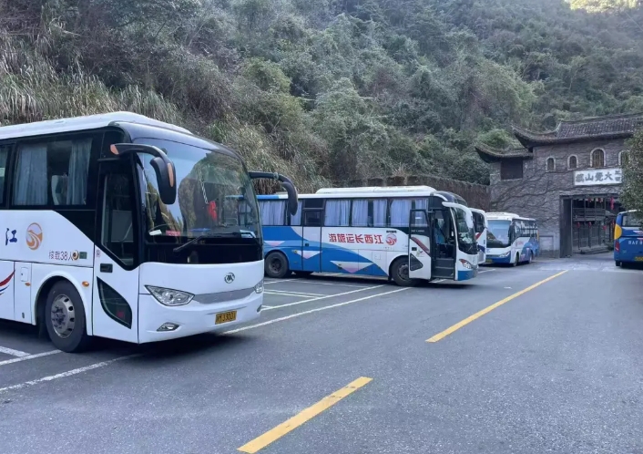 保障大覺山景區(qū)接駁車運(yùn)營(yíng)