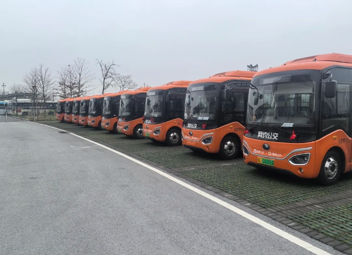 鷹潭公交：網(wǎng)約公交服務(wù)升級 綠色出行再添新動力