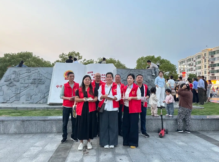 上饒汽運：為三清山?德興高鐵站?德興站點巴士預熱造勢