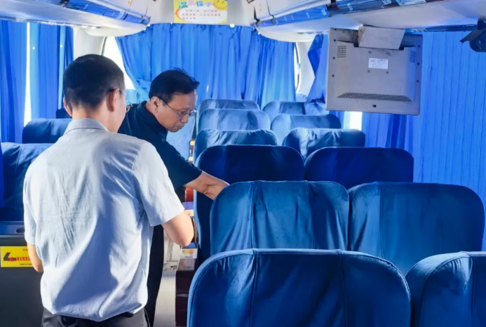 劉志堅(jiān)實(shí)地督導(dǎo)“愛我英雄城 見我文明行”三年專項(xiàng)行動(dòng)推進(jìn)情況