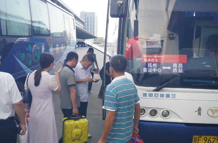 站點(diǎn)巴士 || 昌福線施工 百對列車調(diào)整，站點(diǎn)巴士無縫銜接保暢通