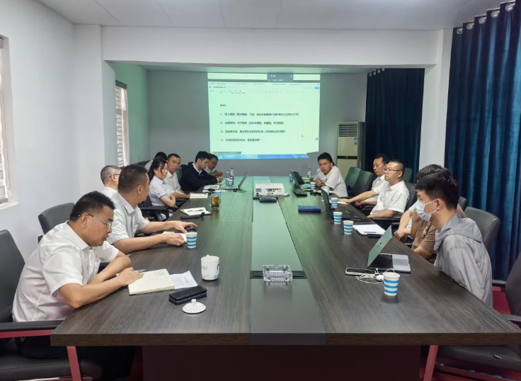 站點(diǎn)巴士 || 上饒汽運(yùn)：召開站點(diǎn)巴士暨校園直通車復(fù)盤會