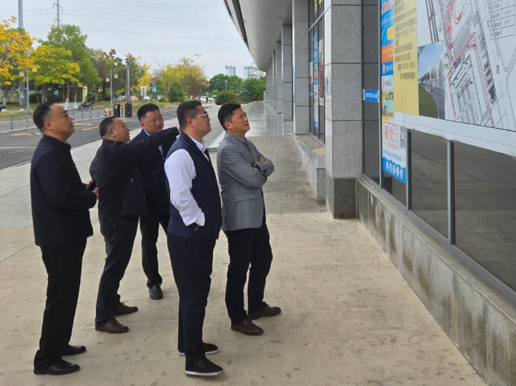 占梁一行深入撫州長運調研