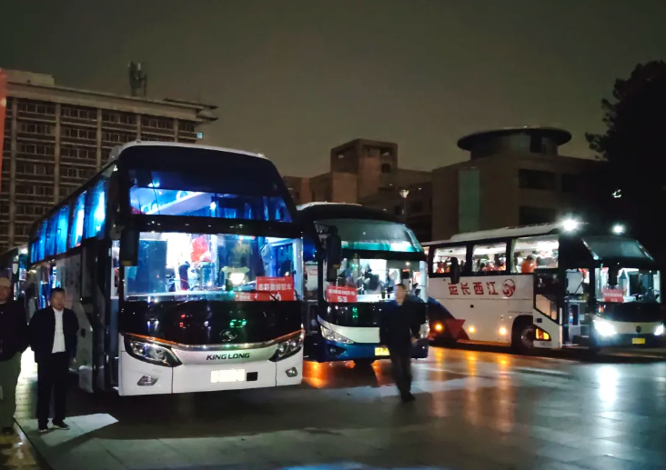 都市城際公交：完成2025南昌馬拉松志愿者運(yùn)輸工作