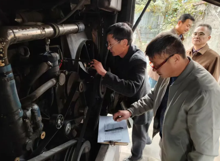 景德鎮(zhèn)長運(yùn)：樂平長運(yùn)開展十年以上老舊車輛專項安全檢查