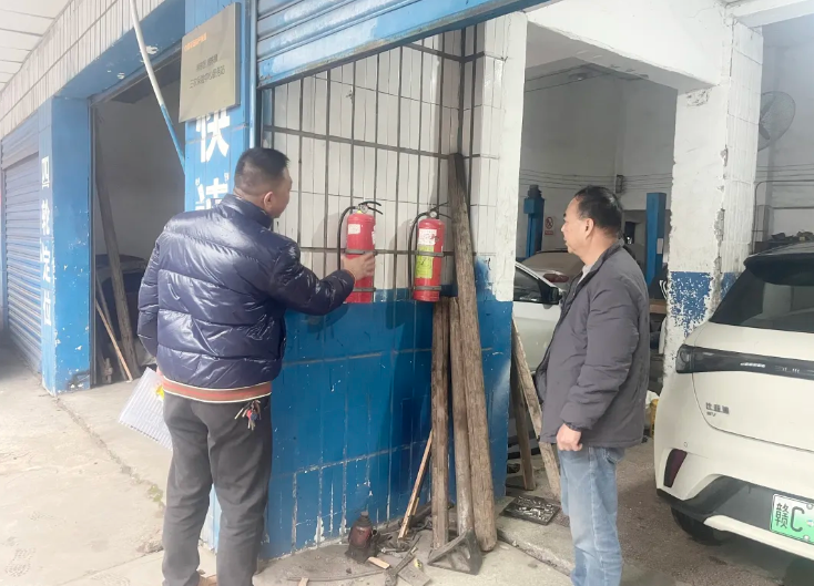 萍鄉(xiāng)長運：開展“九+N”場所專項安全檢查