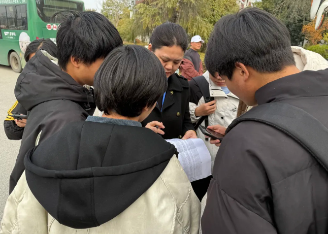 景德鎮(zhèn)長運：樂平公交開通校園直通車 便利鄉(xiāng)鎮(zhèn)學子周末出行