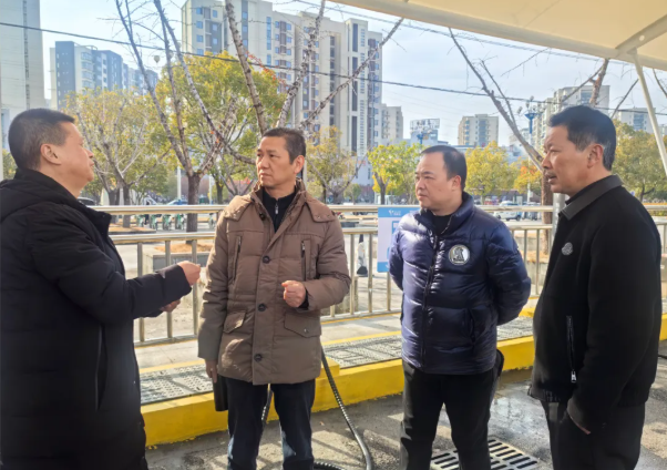 股份公司安全生產(chǎn)考核組深入黃山長(zhǎng)運(yùn)開展2025年度安全生產(chǎn)考核