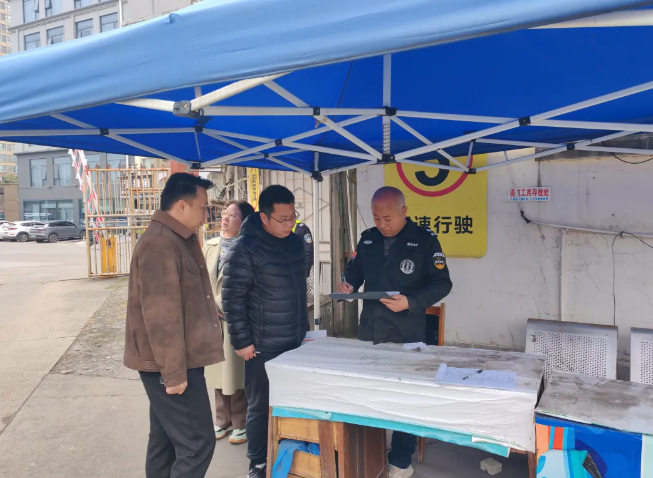 省交通廳領(lǐng)導(dǎo)檢查景德鎮(zhèn)春運(yùn)安全工作
