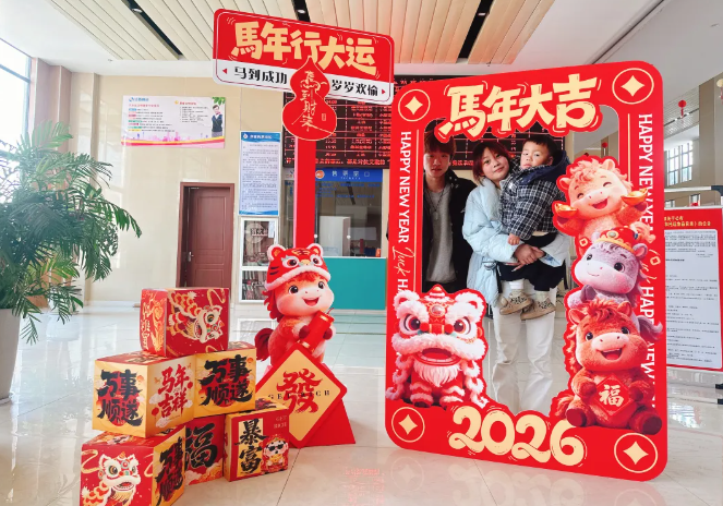 上饒汽運：扮靚車站迎新春 暖心服務(wù)伴歸途